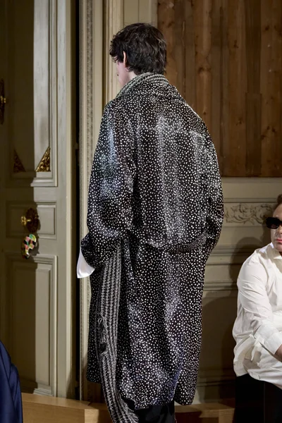 Look 62
